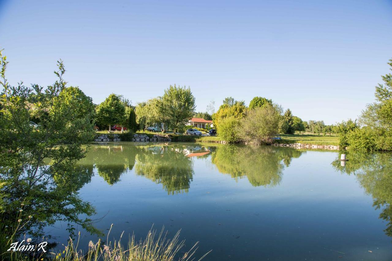 Paradise Challets And Camping Hotel Sarrecave Екстериор снимка
