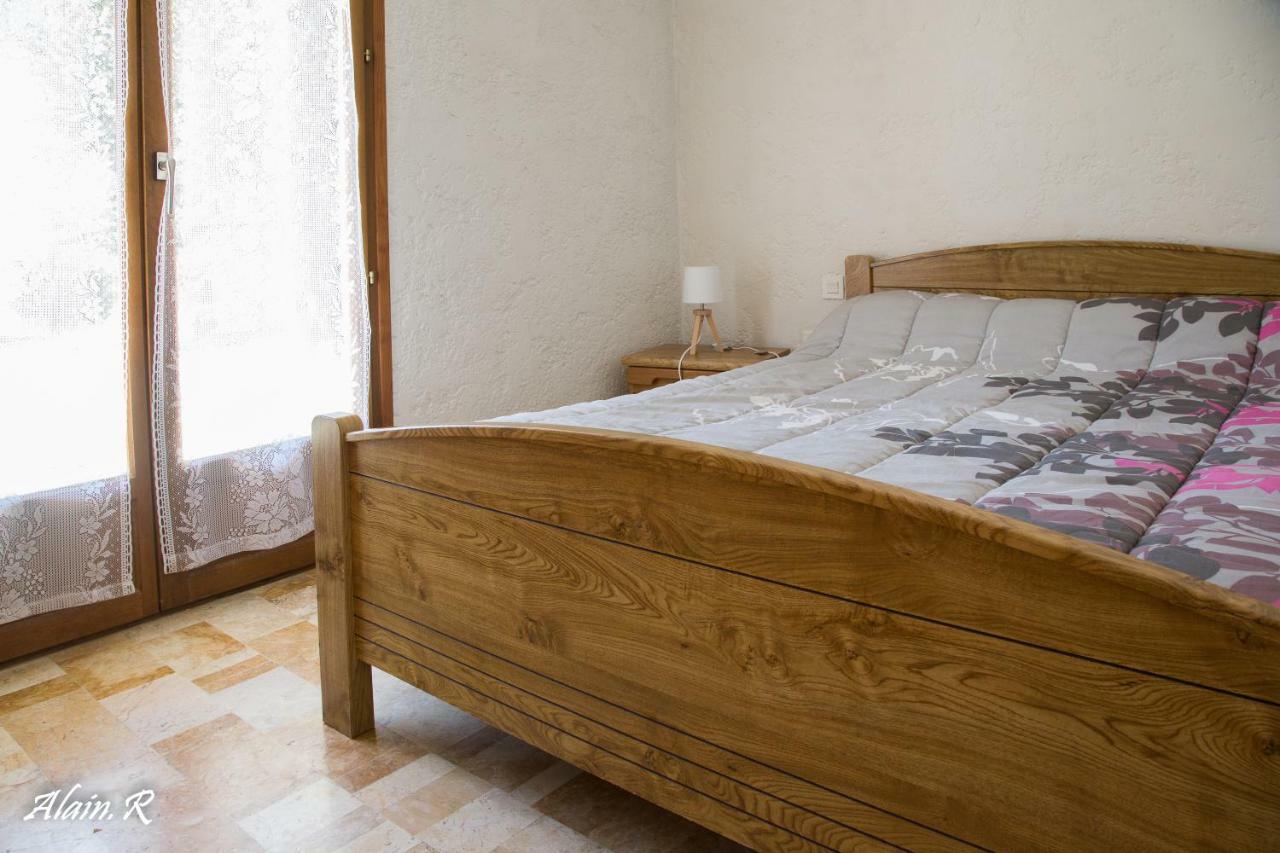 Paradise Challets And Camping Hotel Sarrecave Екстериор снимка